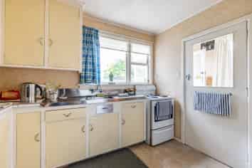 2/9 Park Lane, Highfield