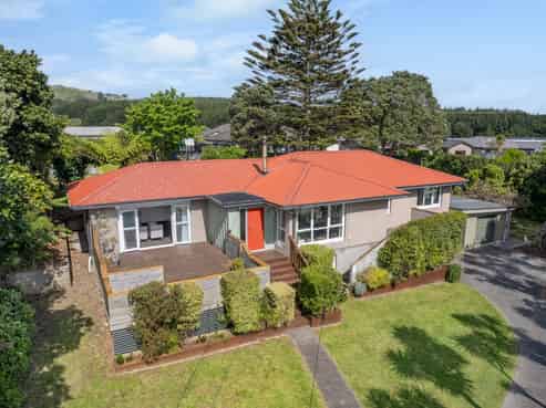 15 Elizabeth Street, Pukerua Bay