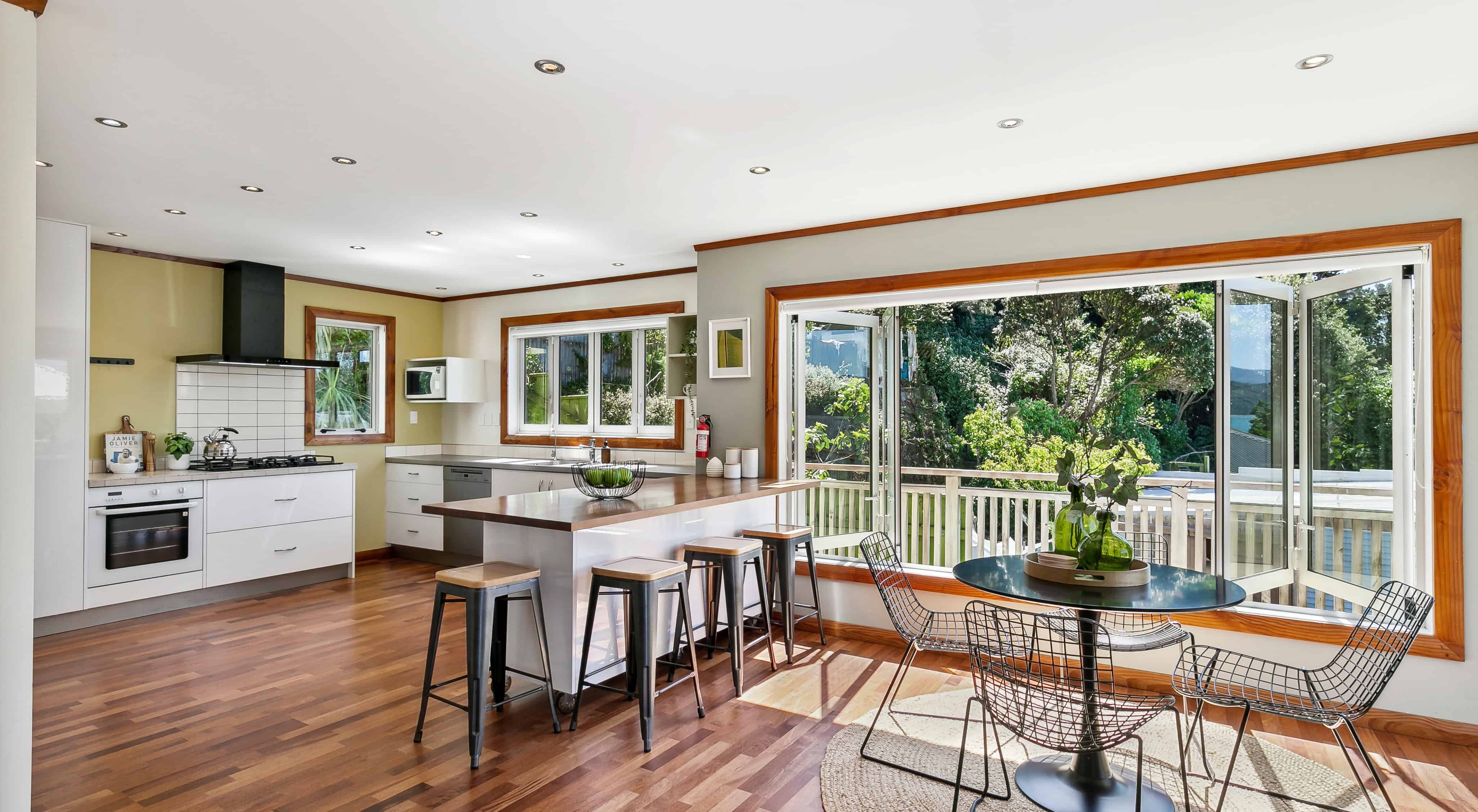 157 Breaker Bay Road, Breaker Bay, Wellington City For Sale