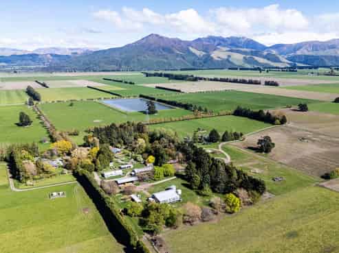 1980 Ealing Montalto Road, Mayfield