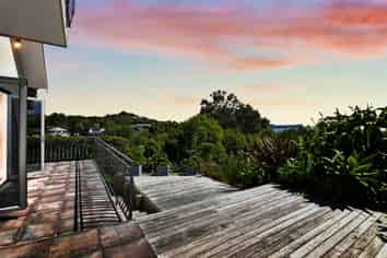 10b Vipond Road, Stanmore Bay