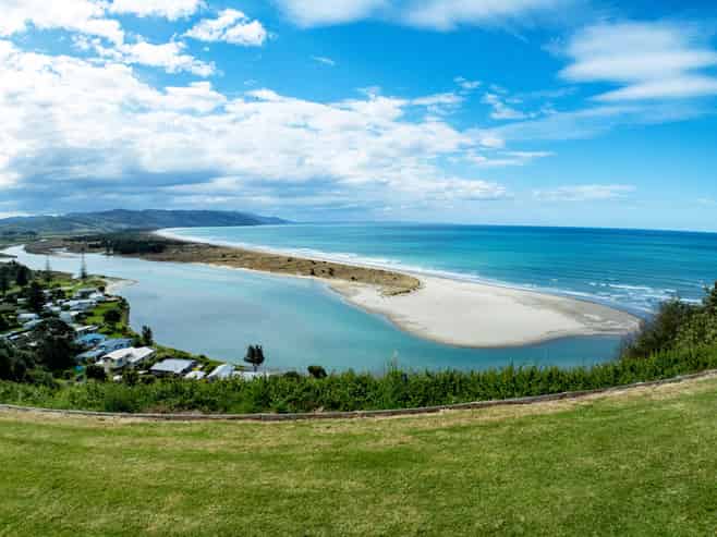 225 Mahia East Coast Road, Mahia