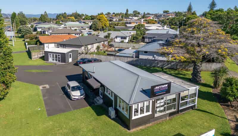 3 Millers Road, Brookfield