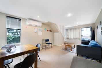 4/90 Lynwood Road, New Lynn