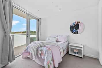 405/1 Rose Garden Lane, Albany