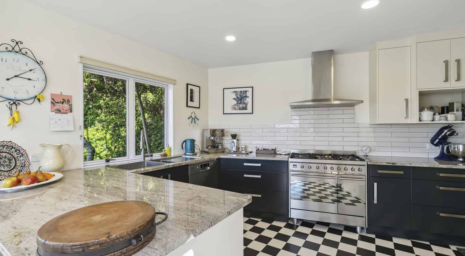 7 Selkirk Way, Karori, Wellington City For Sale realestate.co.nz