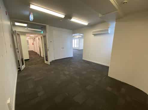 Top-tier 240sqm central office space