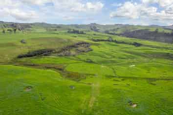 122 Evans Road, Helensville
