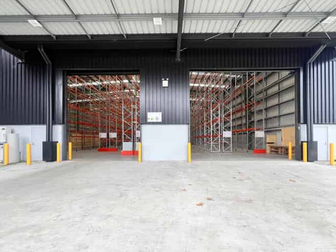 Near-new Highbrook warehouse
