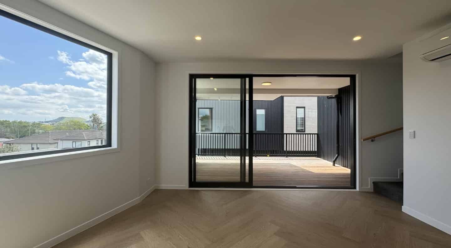 11/8 Road, Pakuranga, Manukau City For Rent realestate.co.nz