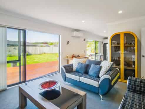 10 Pohatu Lane, Otaki