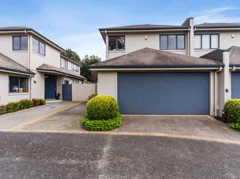 9 Canterbury Park Lane, Ellerslie