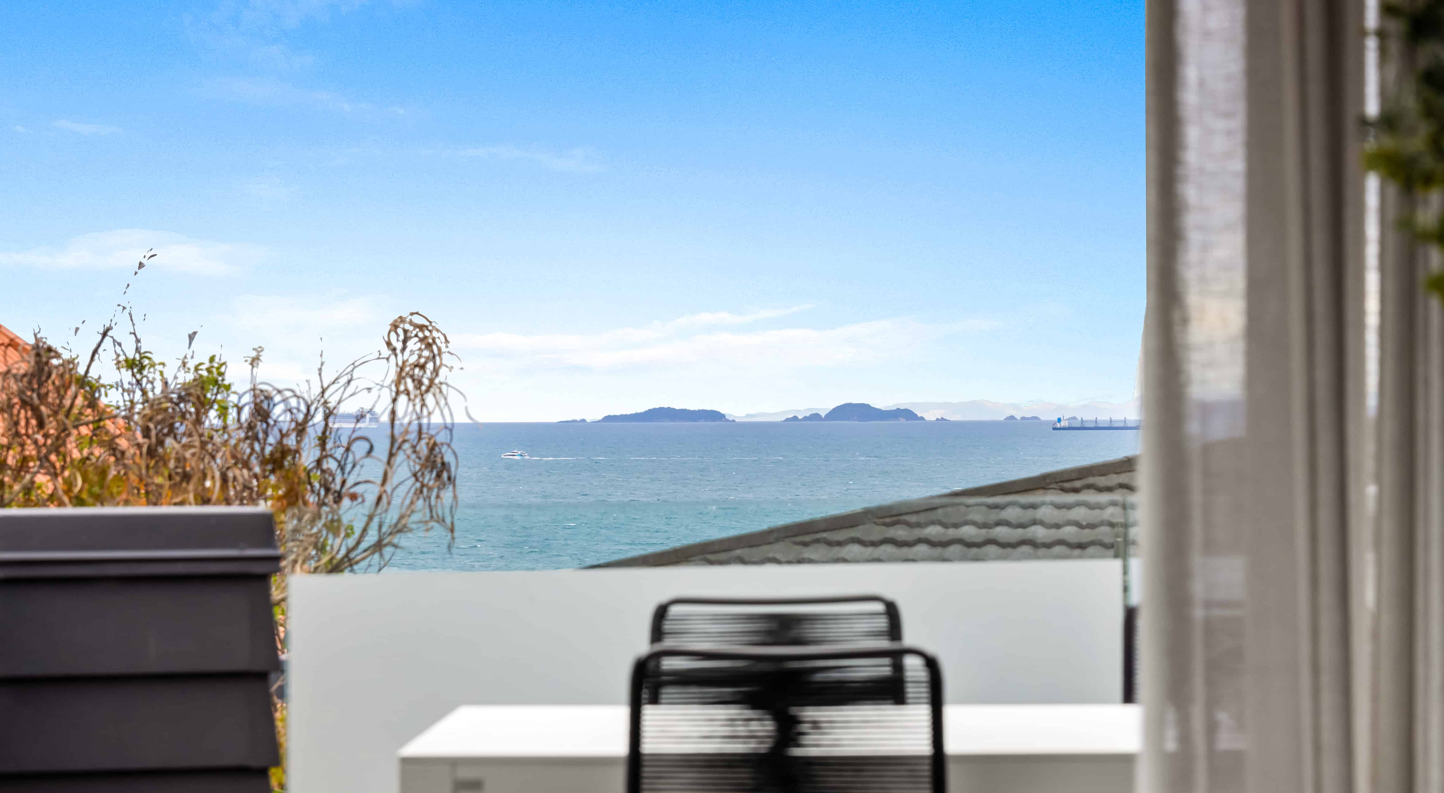 127A Churchill Road, Rothesay Bay, North Shore City For Sale