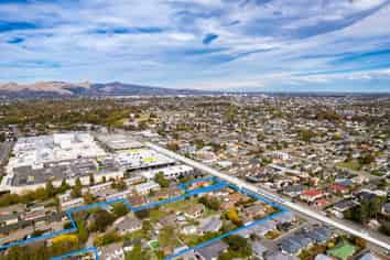 Commercial development with scale & tenant demand
