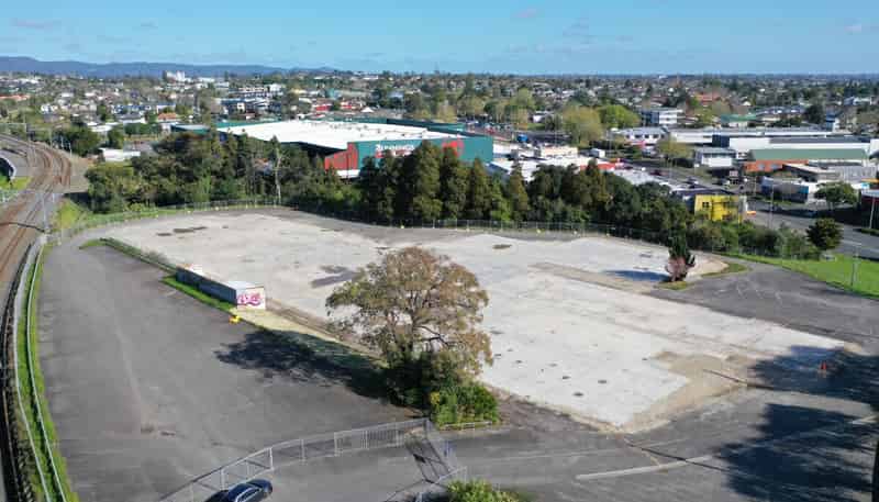 3094-3096 Great North Road, New Lynn