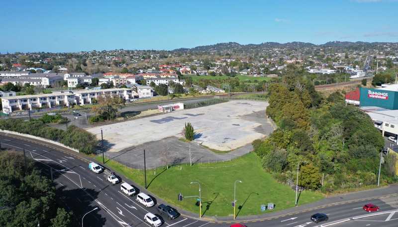3094-3096 Great North Road, New Lynn