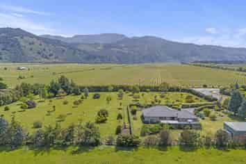 6 Pipitea Drive, Rarangi