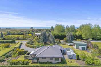 6 Pipitea Drive, Rarangi