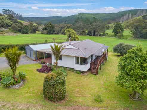 805 Russell Road, Whakapara