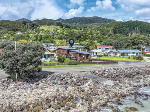1 Springfield Avenue, Thornton Bay