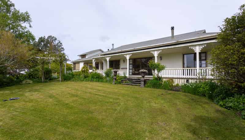 10437 Route 52, Pongaroa