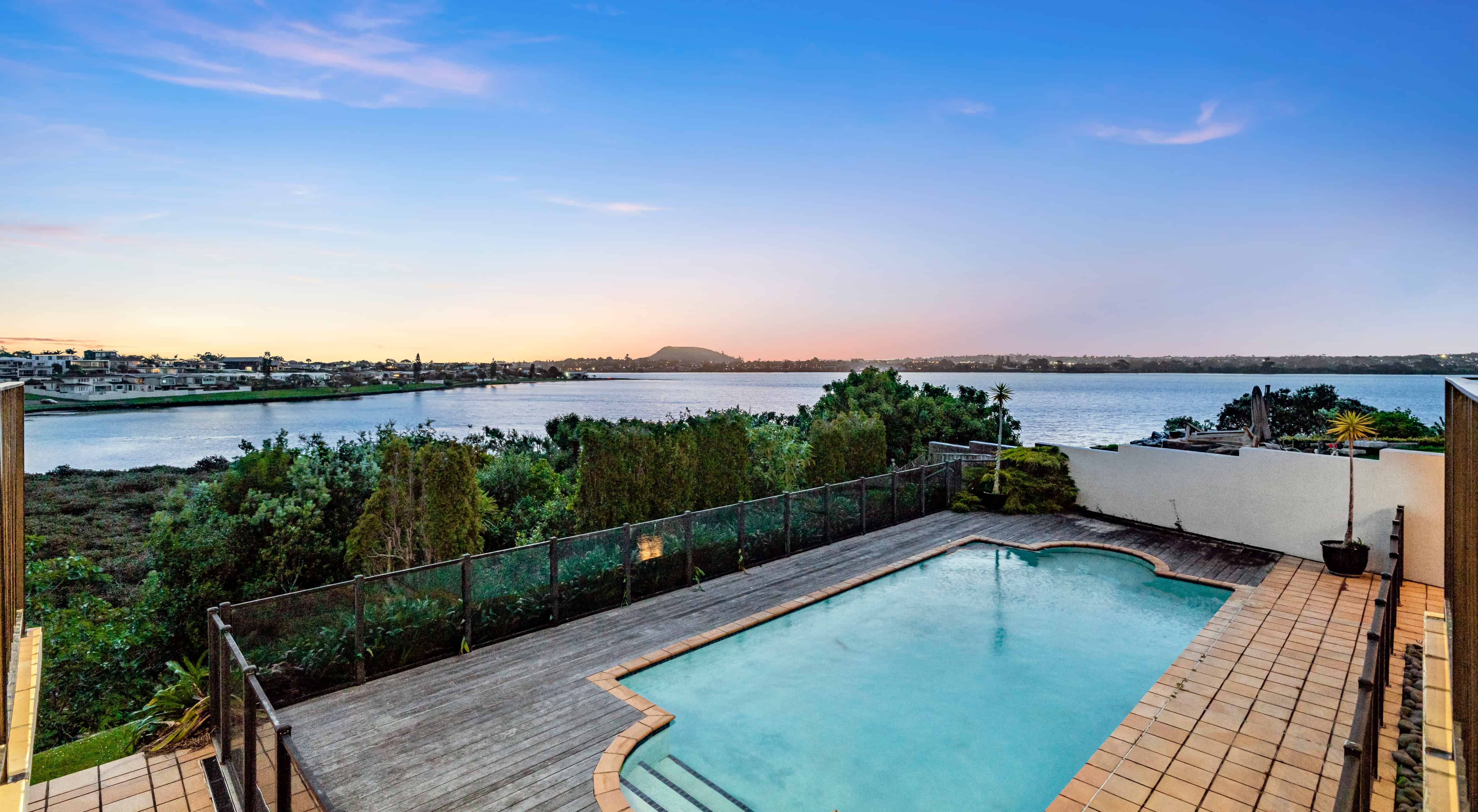 38 Venus Place, Half Moon Bay, Manukau City For Sale realestate.co.nz