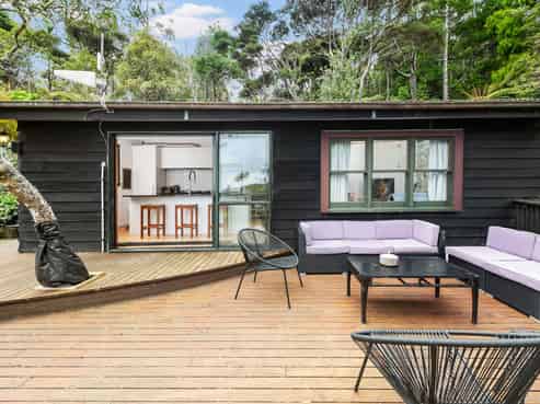 107 Lone Kauri Road, Karekare