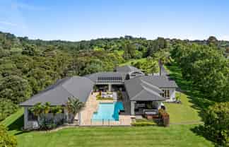 50 Rodeo Drive, Redvale