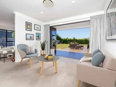5 Mervyn Brown Place, Solway