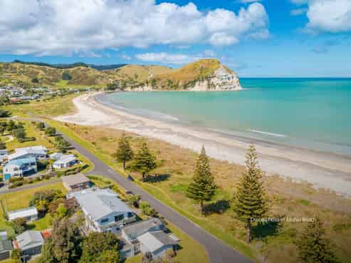29 Moana Drive, Mahia