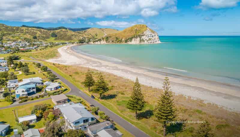 29 Moana Drive, Mahia