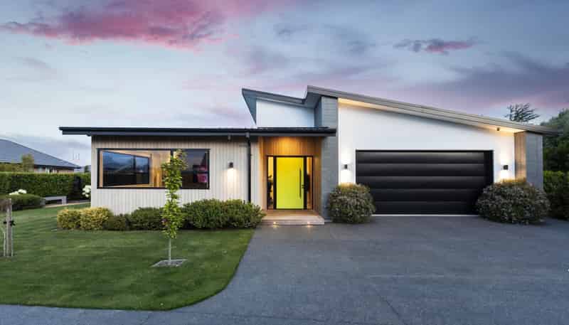 5 Carnaveron Drive, Lincoln