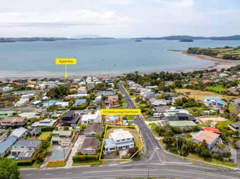 573 Mahurangi East Road, Algies Bay