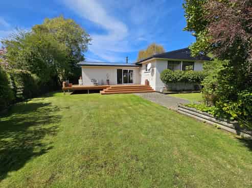 9 Wratten Road, Owaka