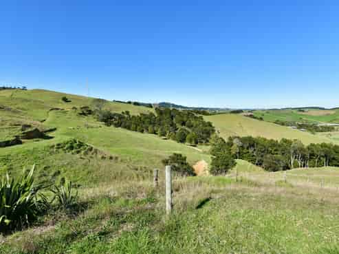 3356 Kaipara Coast Highway, Glorit