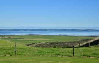 3356 Kaipara Coast Highway, Glorit