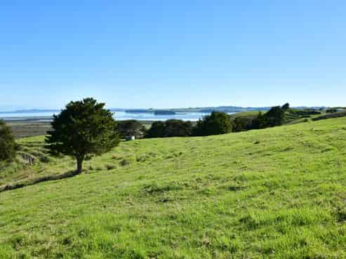 3356 Kaipara Coast Highway, Glorit