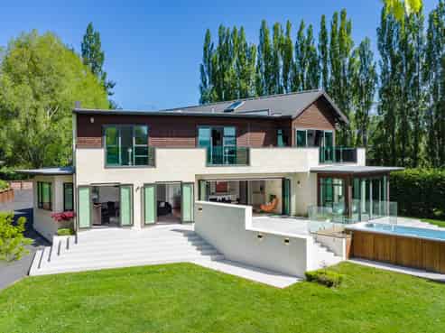 131 Gladstone Road South, East Taieri