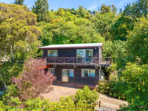 68 Hauraki Terrace, Pukawa