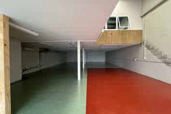 Newtown Warehouse/Office