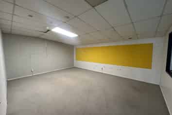 Newtown Warehouse/Office