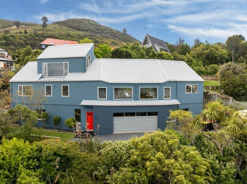 28 Rotoiti Street, Maia