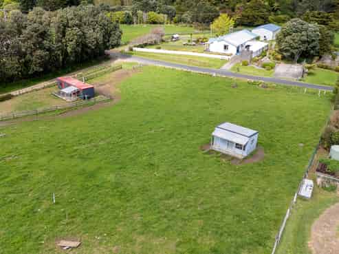 14 Pilot Road, Tongaporutu
