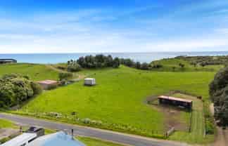 14 Pilot Road, Tongaporutu