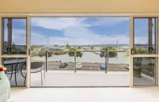 10/26 West Quay, Ahuriri