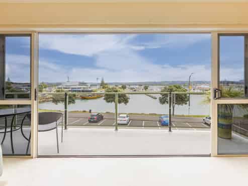 10/26 West Quay, Ahuriri