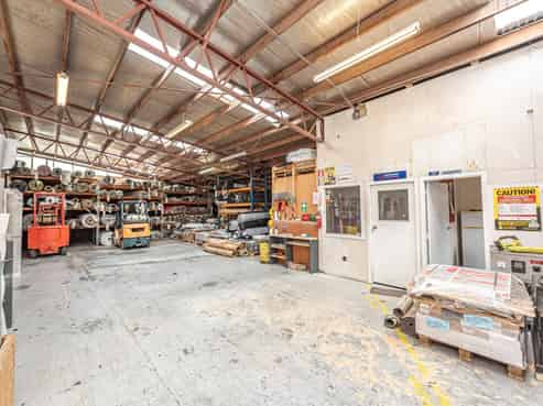 Opportunity with tenancy and flexible space