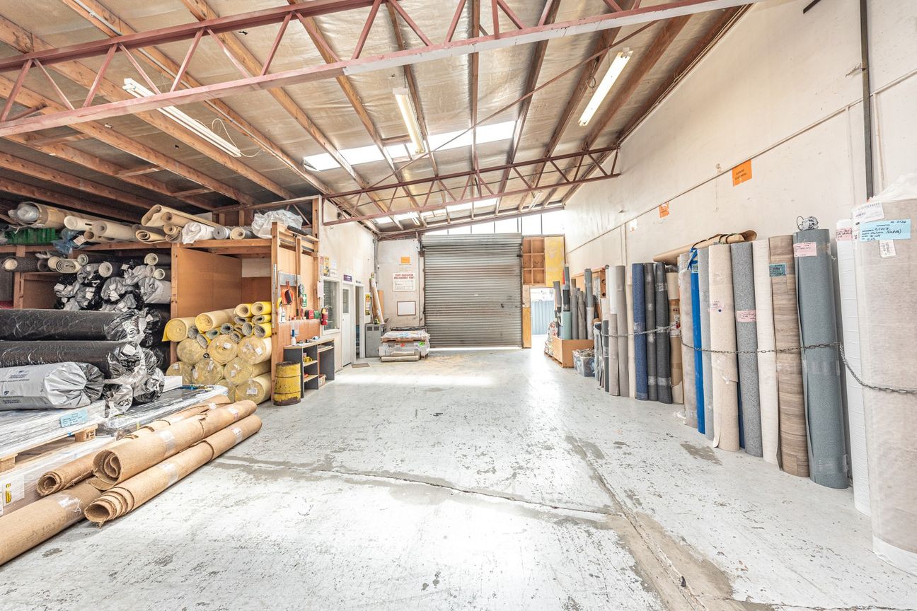 Opportunity with tenancy and flexible space - Bild 5