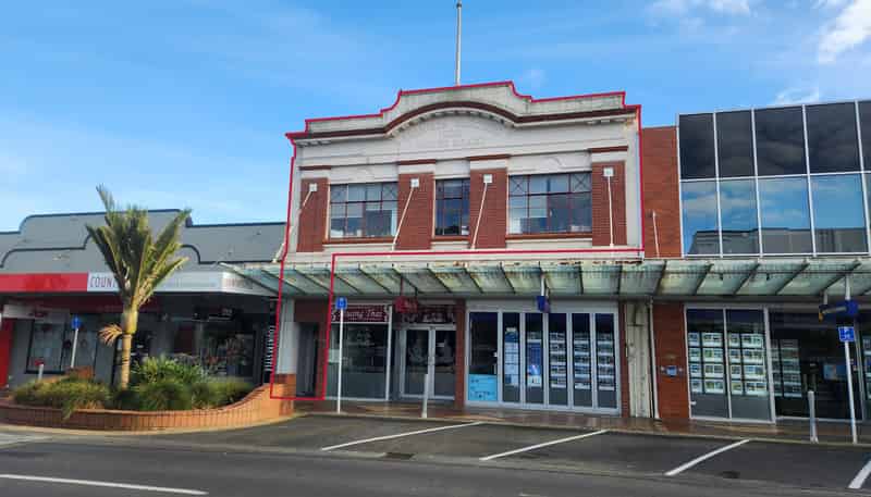 First Floo/66 King Street, Pukekohe