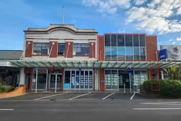Quality office space- main street
